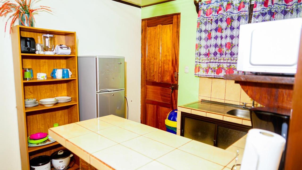 Apartment Cabinas Colibri *